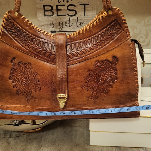 Elegant Brown Leather Handbag From Mexico - Picture 3 of 11